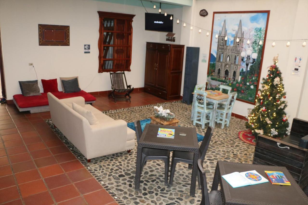 Candileja Hostel Хардін Екстер'єр фото